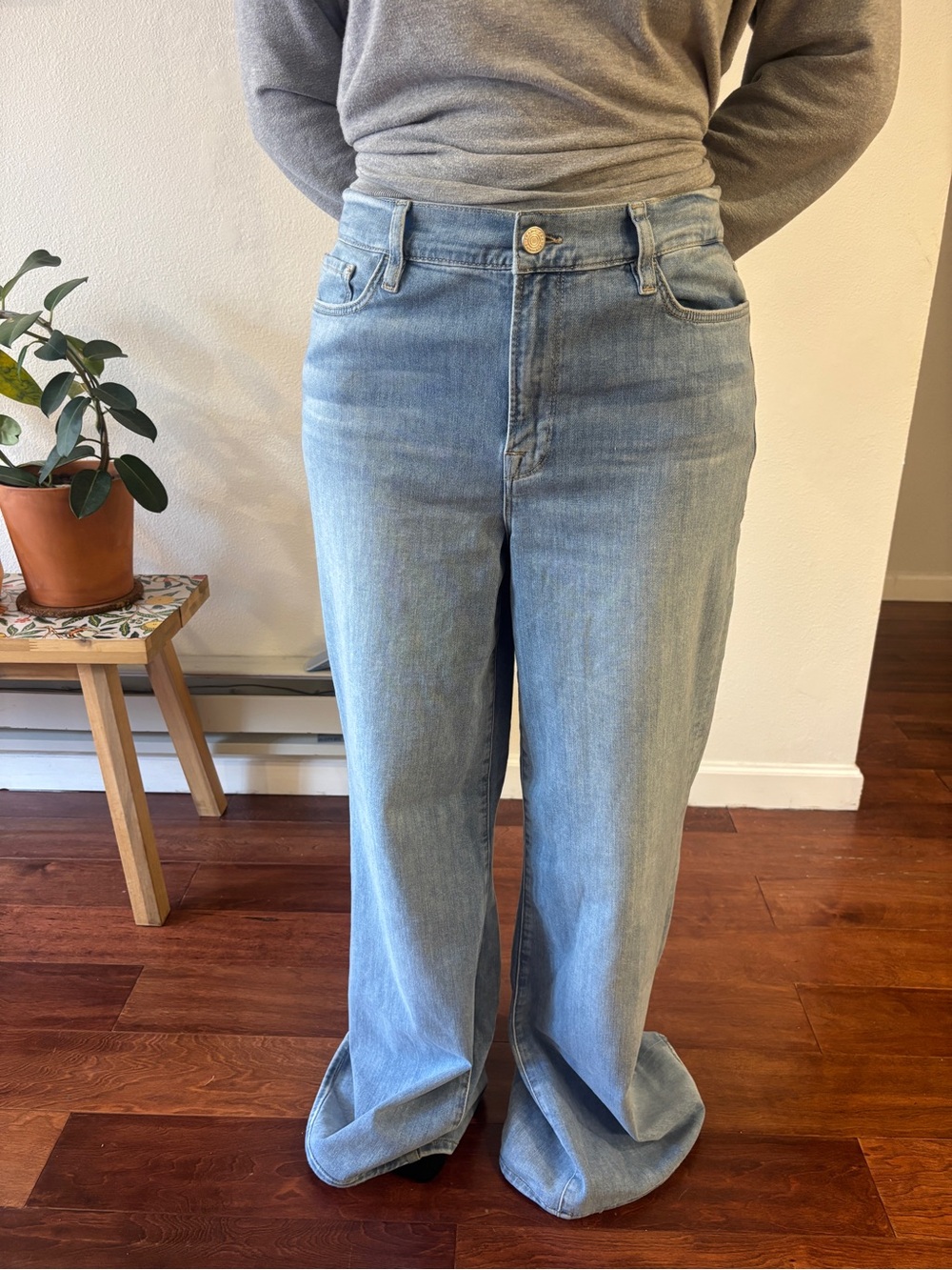 FRAME - Le Palazzo - High-Rise Wide Leg Women’s Jeans in Light Blue